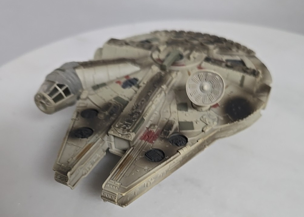 Star Wars Millennium Falcon Battle Damage Hasbro 2002 LFL Micro Machines 7 inch